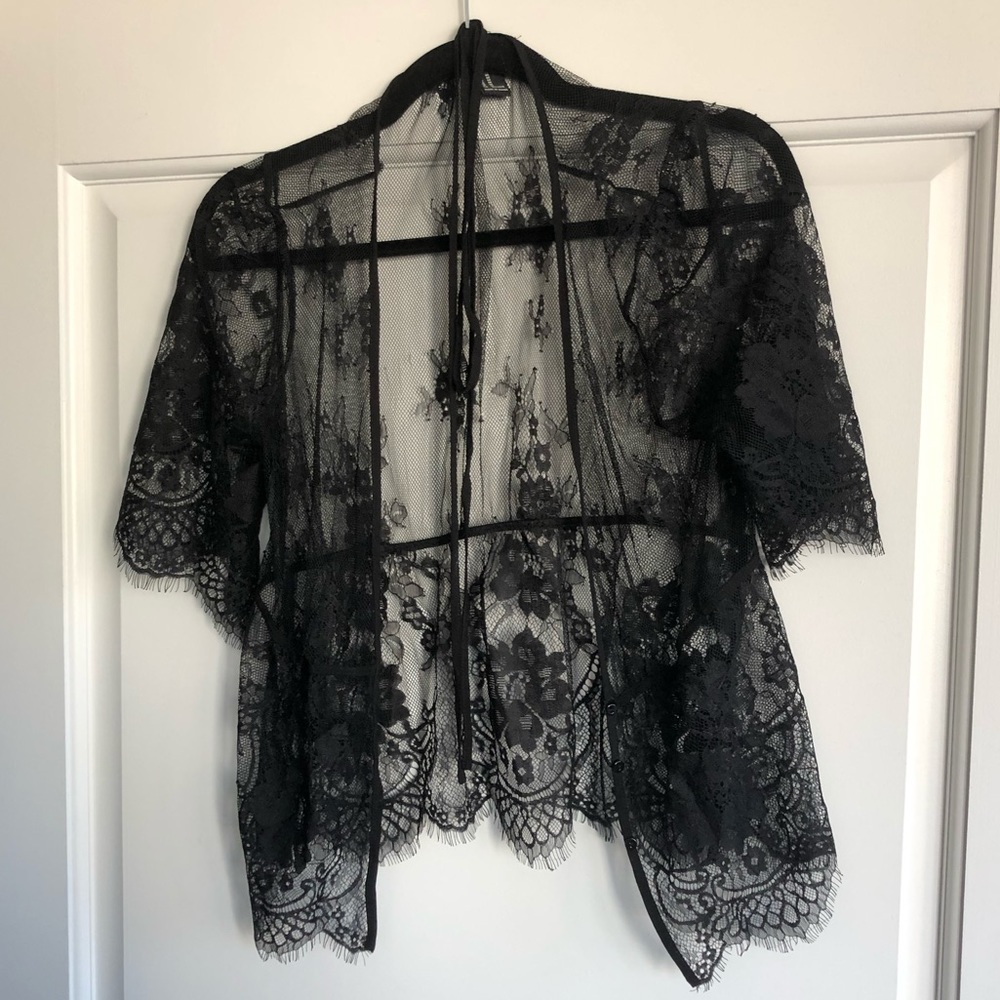 Black lace throw